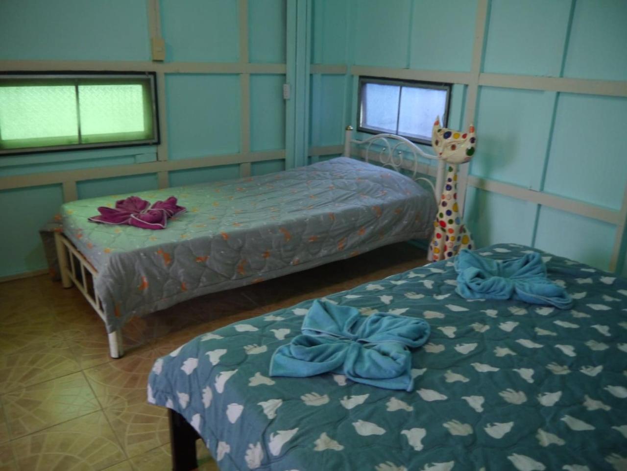 New Phiman Riverview Guesthouse Bangkok Ngoại thất bức ảnh