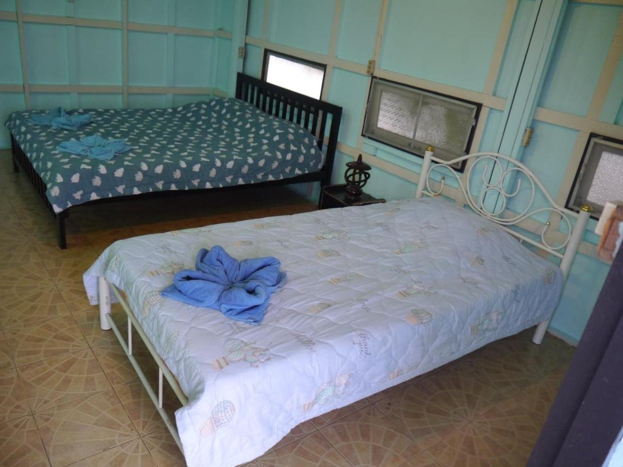 New Phiman Riverview Guesthouse Bangkok Ngoại thất bức ảnh